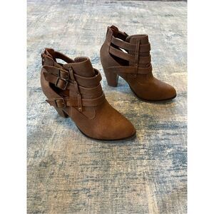 Forever Brown Faux Leather Back Zip Block Heel Ankle Booties Size 8.5